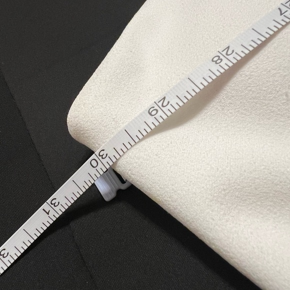 🥀White floral embroidered dress🥀 - Picture 9 of 9